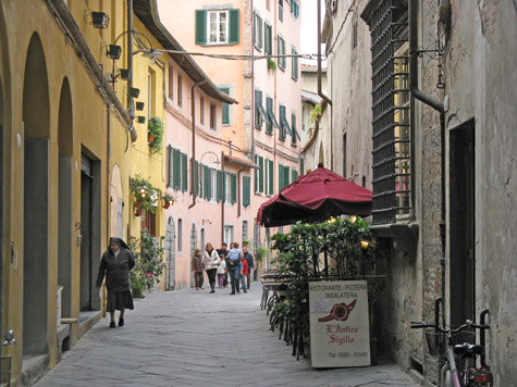 Hotels in Lucca Italy